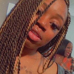 Meet your Posher, Tasha